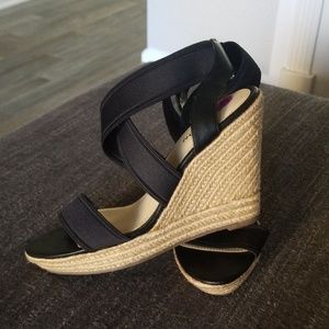 Almost new wedge sandals 👡 by Kenneth Cole🛍